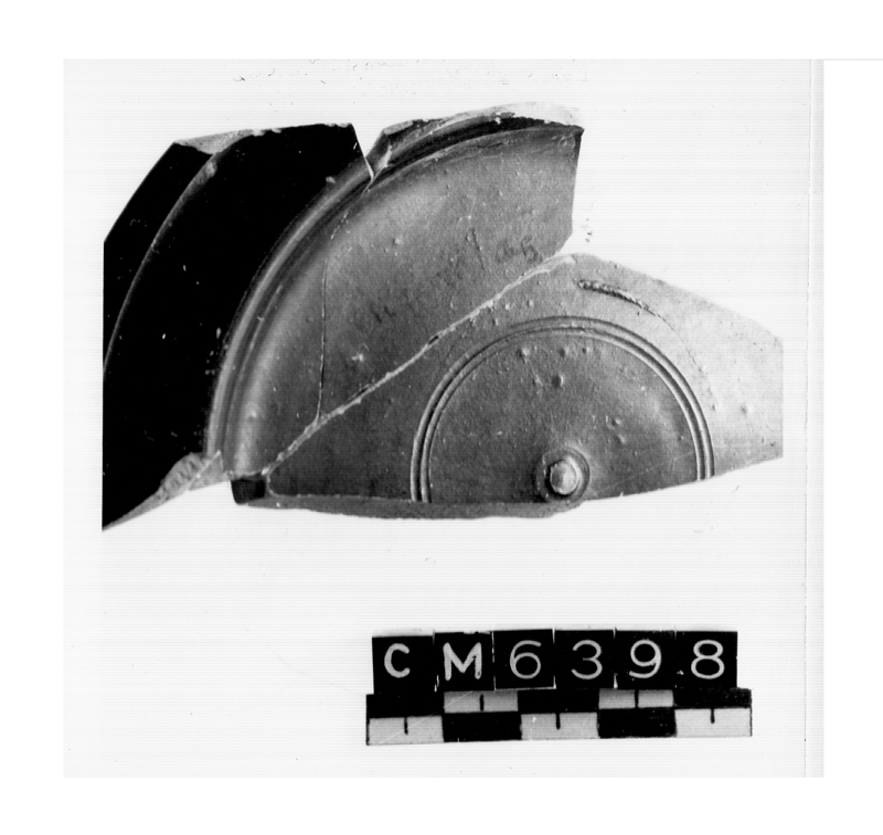 patera, fondo, piede - produzione etrusco-romana (II-I secc. a.C)