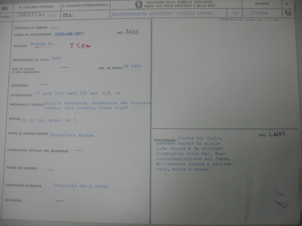 piatto, Lamboglia forma 9 A (seconda metà/prima metà II-III d.C)