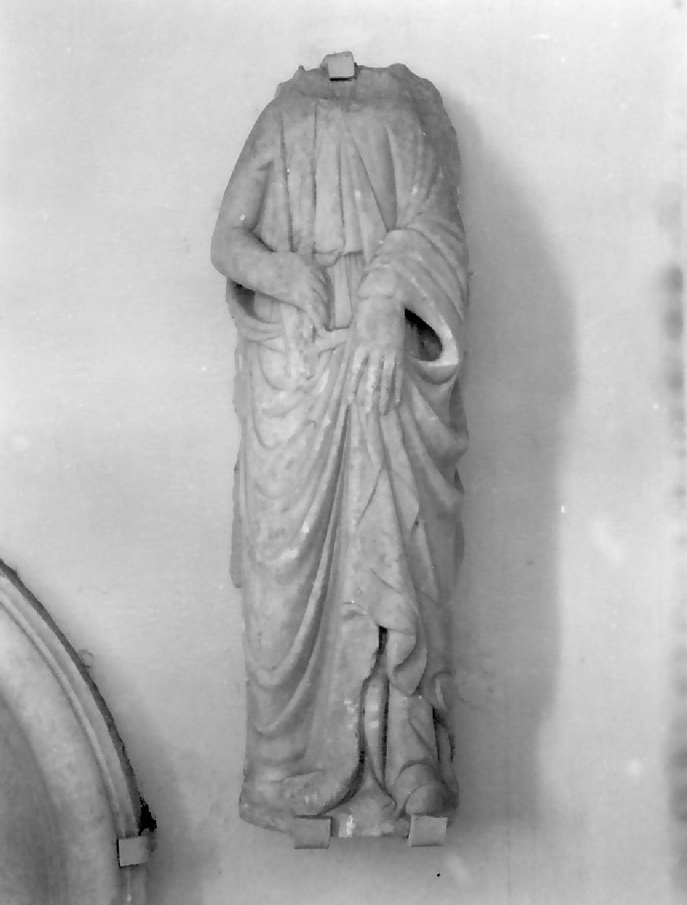 Giustizia (?), Virtù (scultura, elemento d'insieme) di Maestro di Mileto - ambito Italia centro-meridionale (sec. XIV)