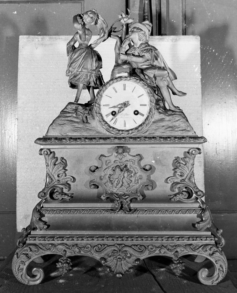 scena galante (orologio - da mensola, opera isolata) di Pons Honoré, Molfino - manifattura parigina (secondo quarto, secondo quarto sec. XIX, sec. XIX)