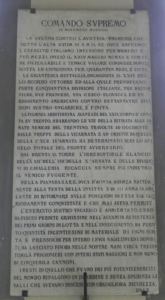 soggetto assente (lapide commemorativa ai caduti) - bottega toscana (sec. XX)