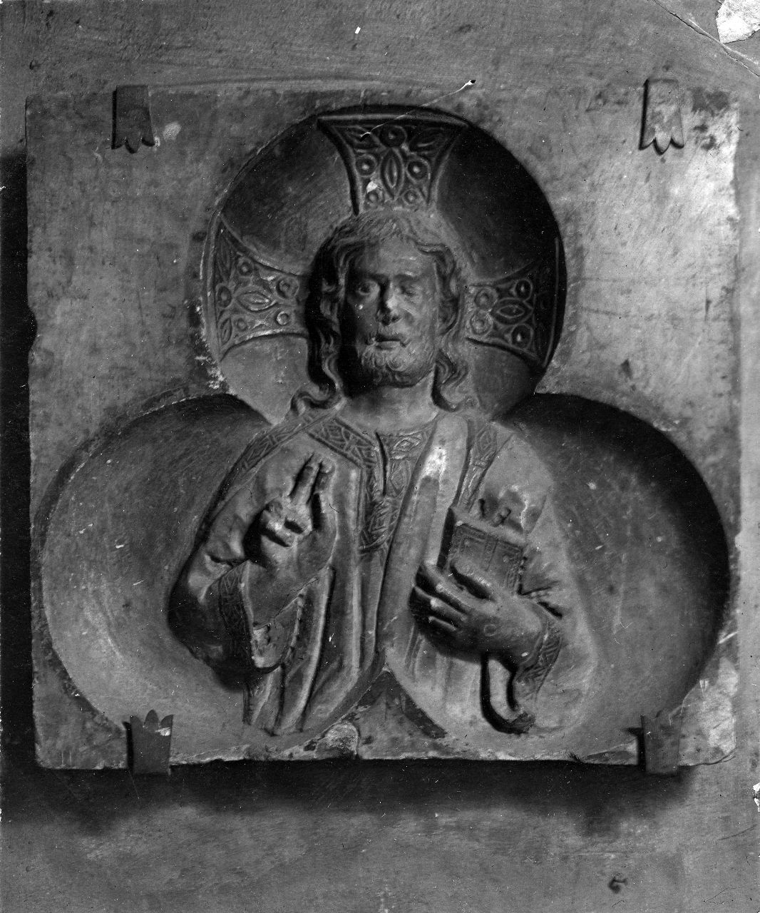 Arezzo - Cattedrale - Interno - Formella con Cristo benedicente (negativo) di Gabinetto fotografico del Polo Museale Fiorentino (laboratorio) (inizio XX)