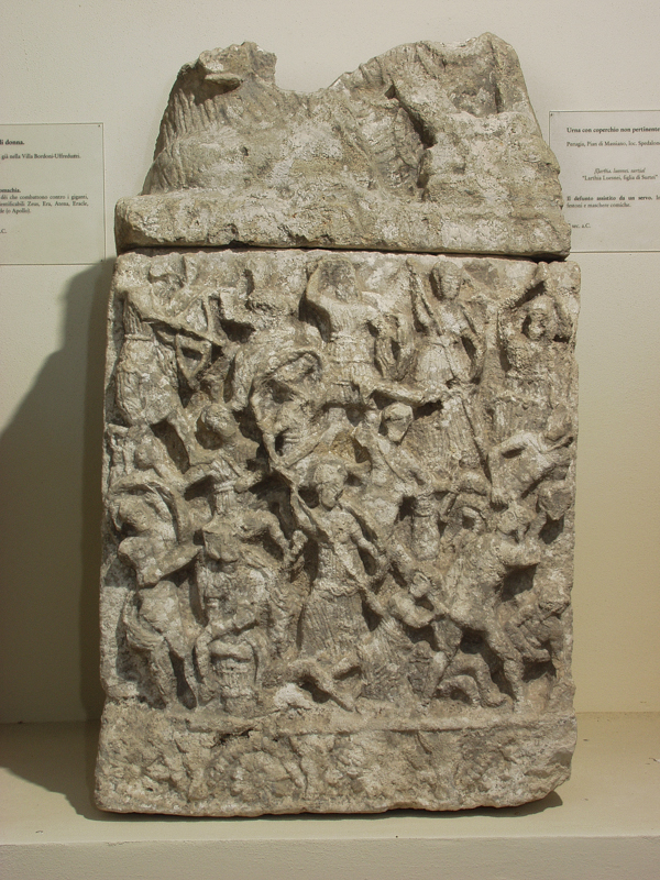 Gigantomachia (urna/ cineraria, cassa, cubica, decorata) - bottega perugina (II a.C)