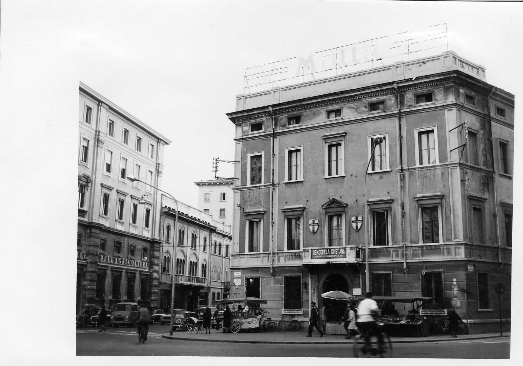 Architettura - Palazzi - Mantova (positivo) di anonimo (anonimo) (prima metà XX)
