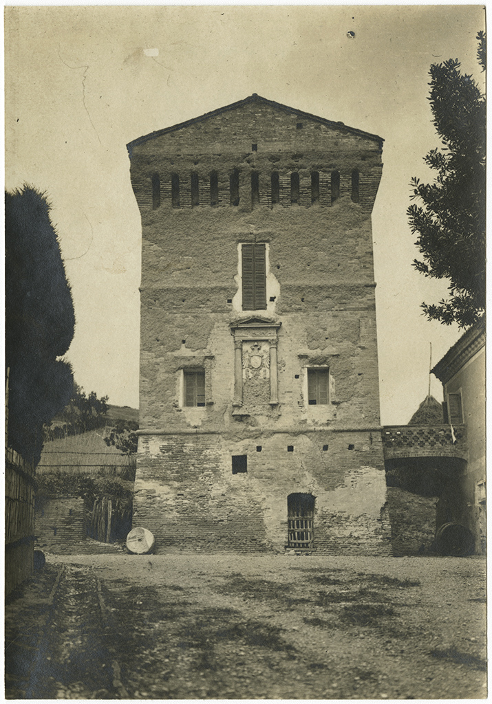 Abruzzo - Teramo <provincia> - Martinsicuro - Torre di Carlo V (positivo, insieme) di Anonimo <1900-1910> (XX)