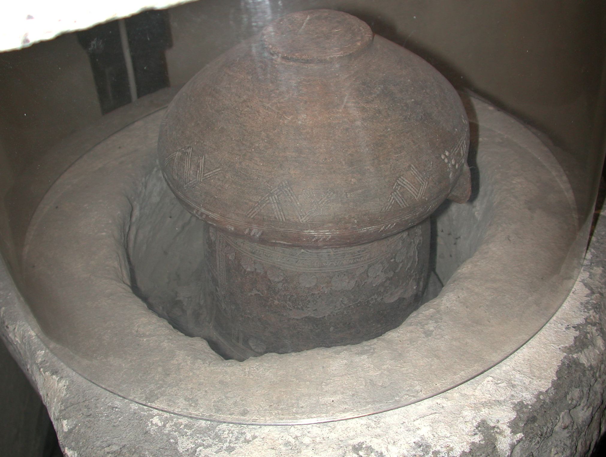 urna biconica (IX sec. a.C)