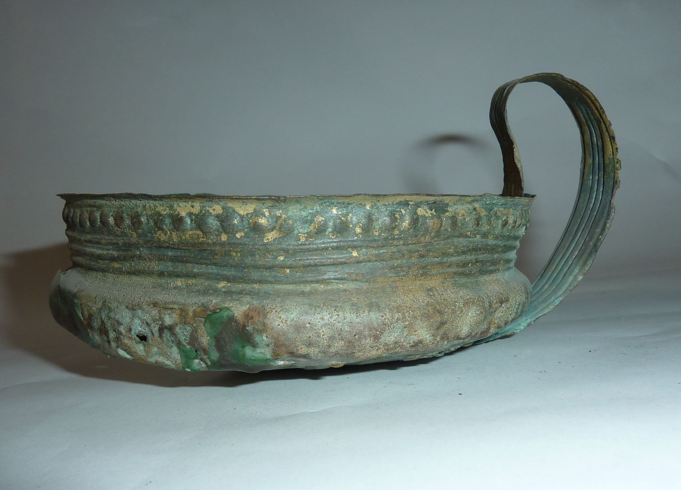 tazza monoansata (VIII sec. a.C)