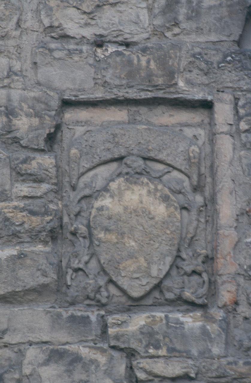 stemma gentilizio (rilievo) - produzione toscana (fine/ inizio secc. XIV/ XV)
