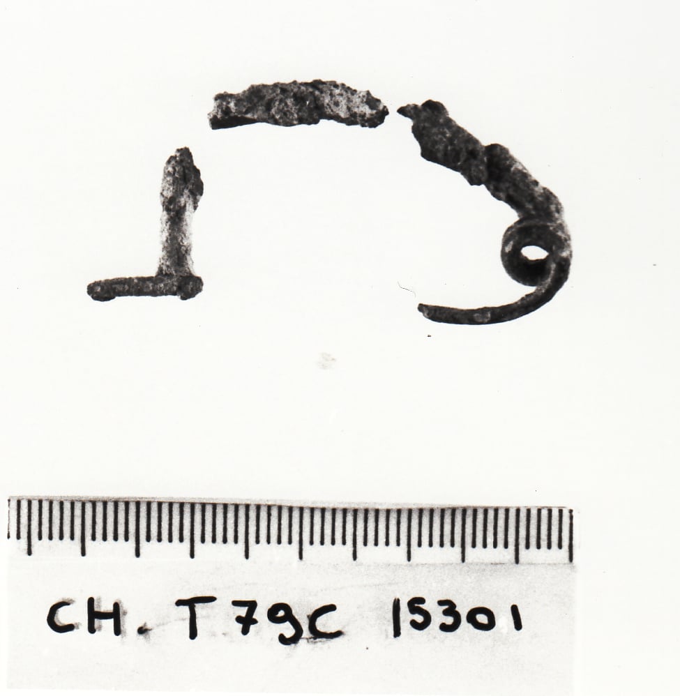 fibula a navicella/frammenti - cultura ligure della prima età del Ferro (VII a.C)