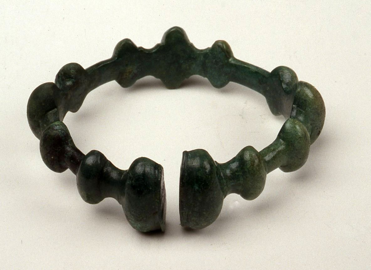 anello/ da caviglia, tipo Bettola - ambito insubre (III-II a.C)