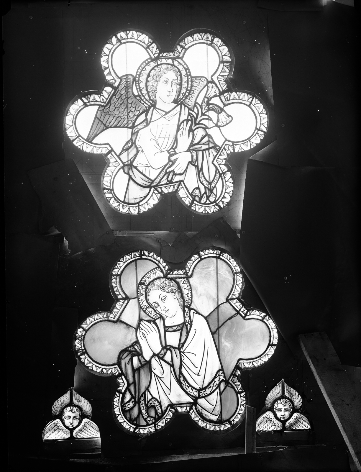 Arti applicate - Vetrate dipinte - Restauri <1948-1950> (negativo, insieme) di Zagnoli, Alfonso, Costa, Lorenzo, Antonio da Crevalcore (metà XX)