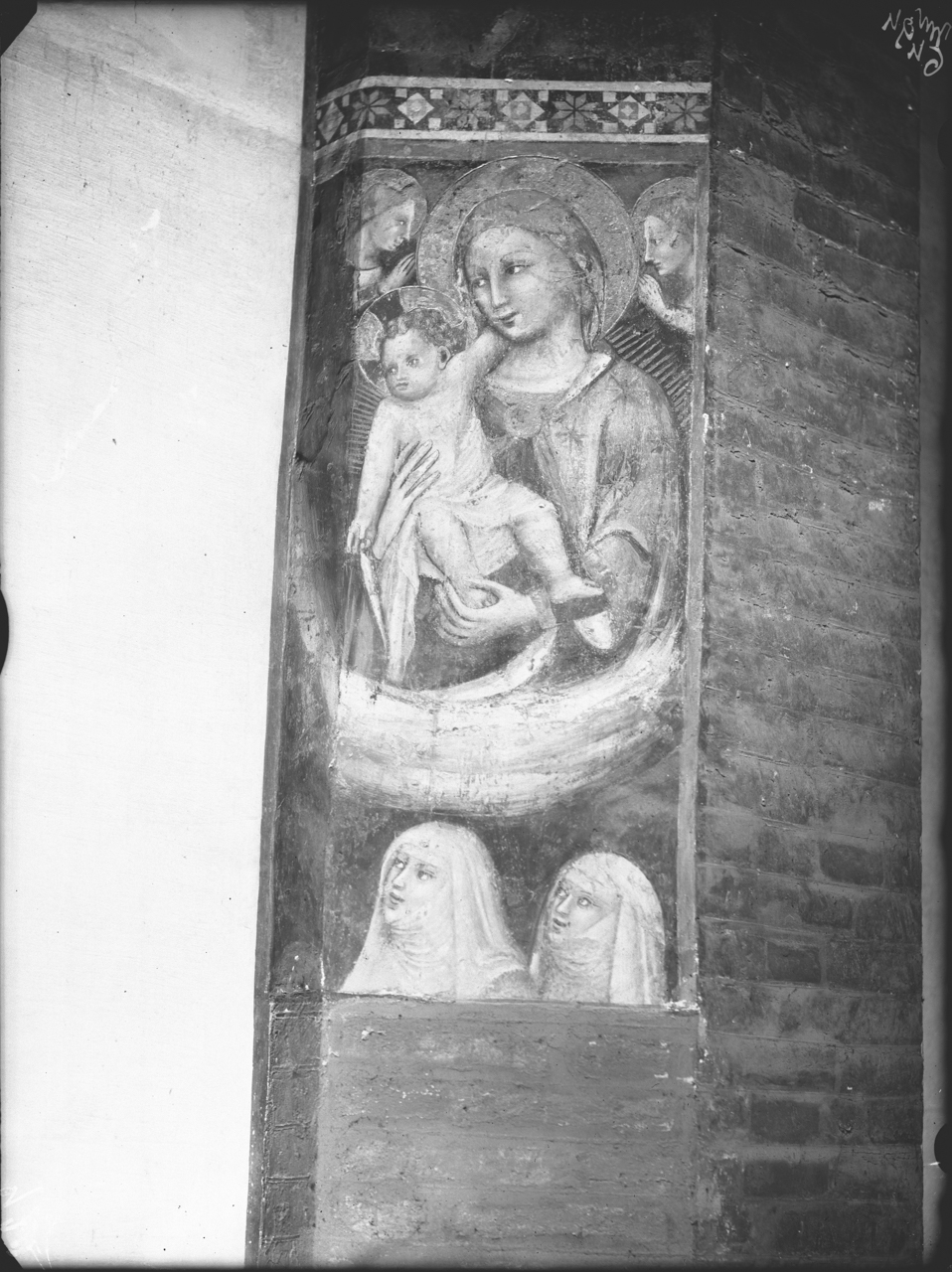 Italia - Emilia Romagna - Bologna - Basilica di San Francesco - Madonna col Bambino (negativo) di Bolognesi Orsini (attribuito) (XX)