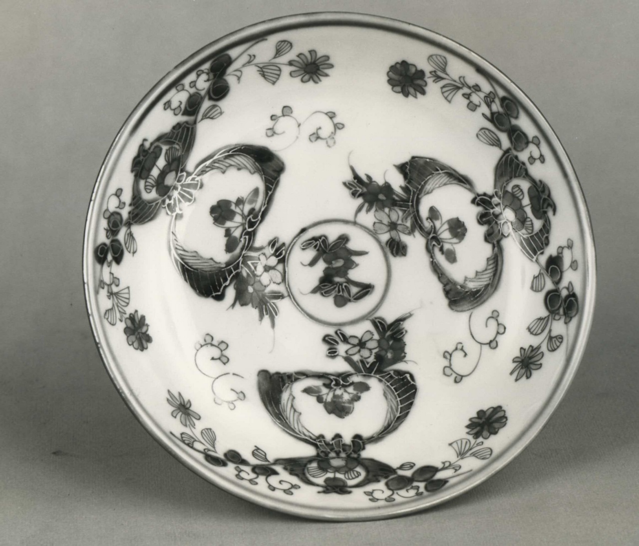 piattino, serie - manifattura cinese (inizio sec. XVIII)