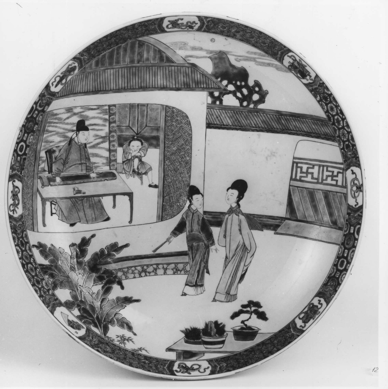 piatto - manifattura cinese (inizio sec. XVIII)