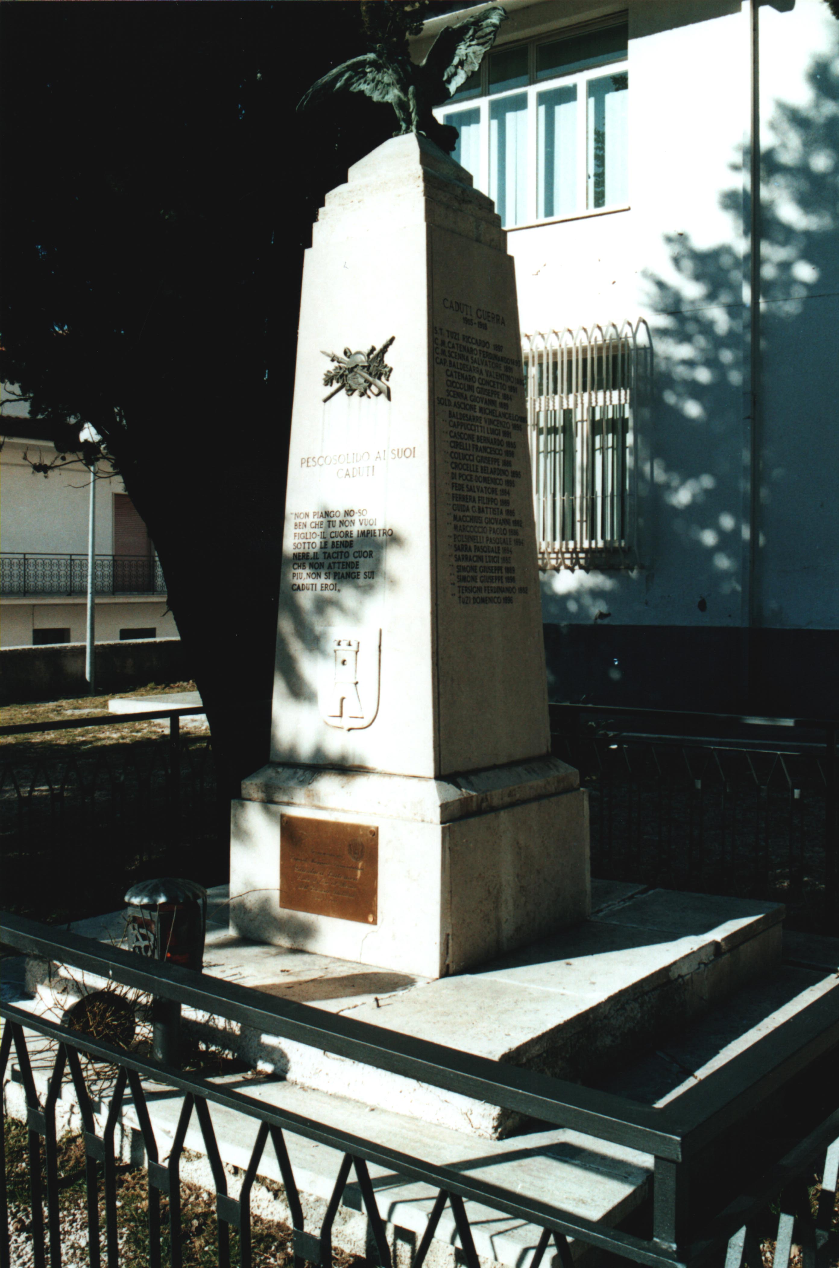 allegoria della Vittoria come aquila (monumento ai caduti - ad obelisco) - ambito laziale (sec. XX)
