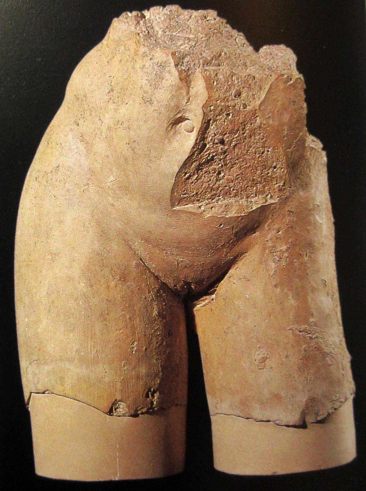 figura femminile (statua/ frontonale, femminile) (metà II a.C)