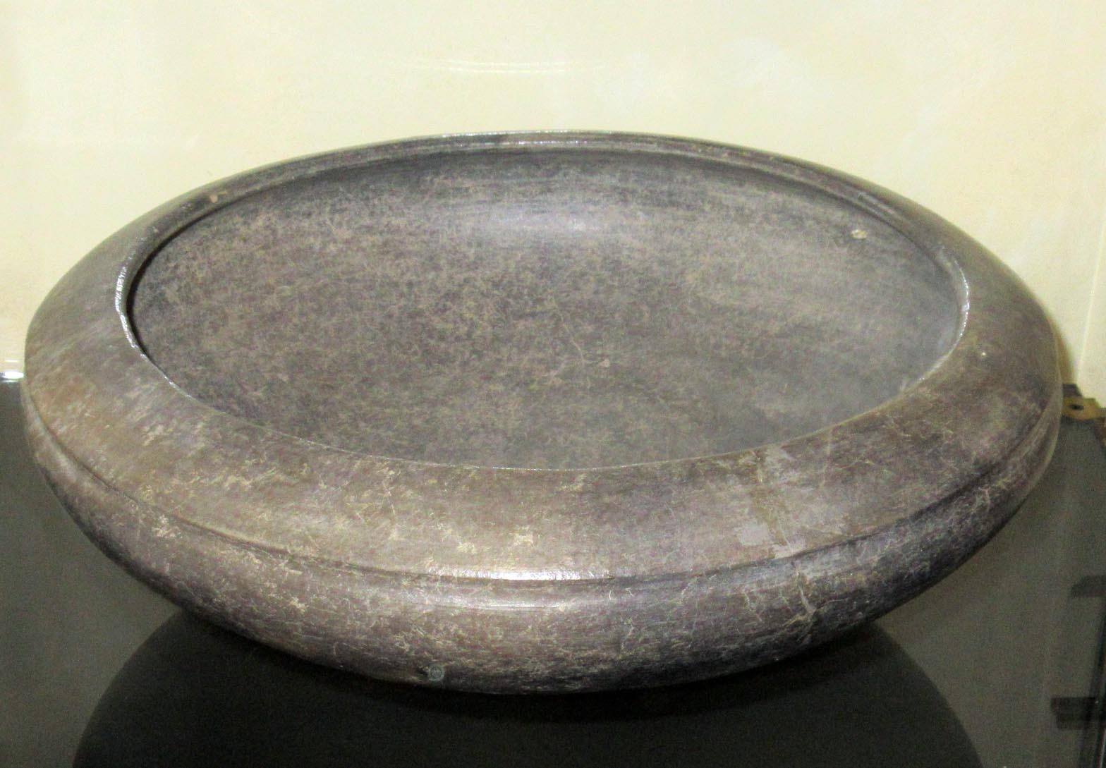 bacile, Gsell 137 - produzione etrusco meridionale (ultimo quarto VII a.C)