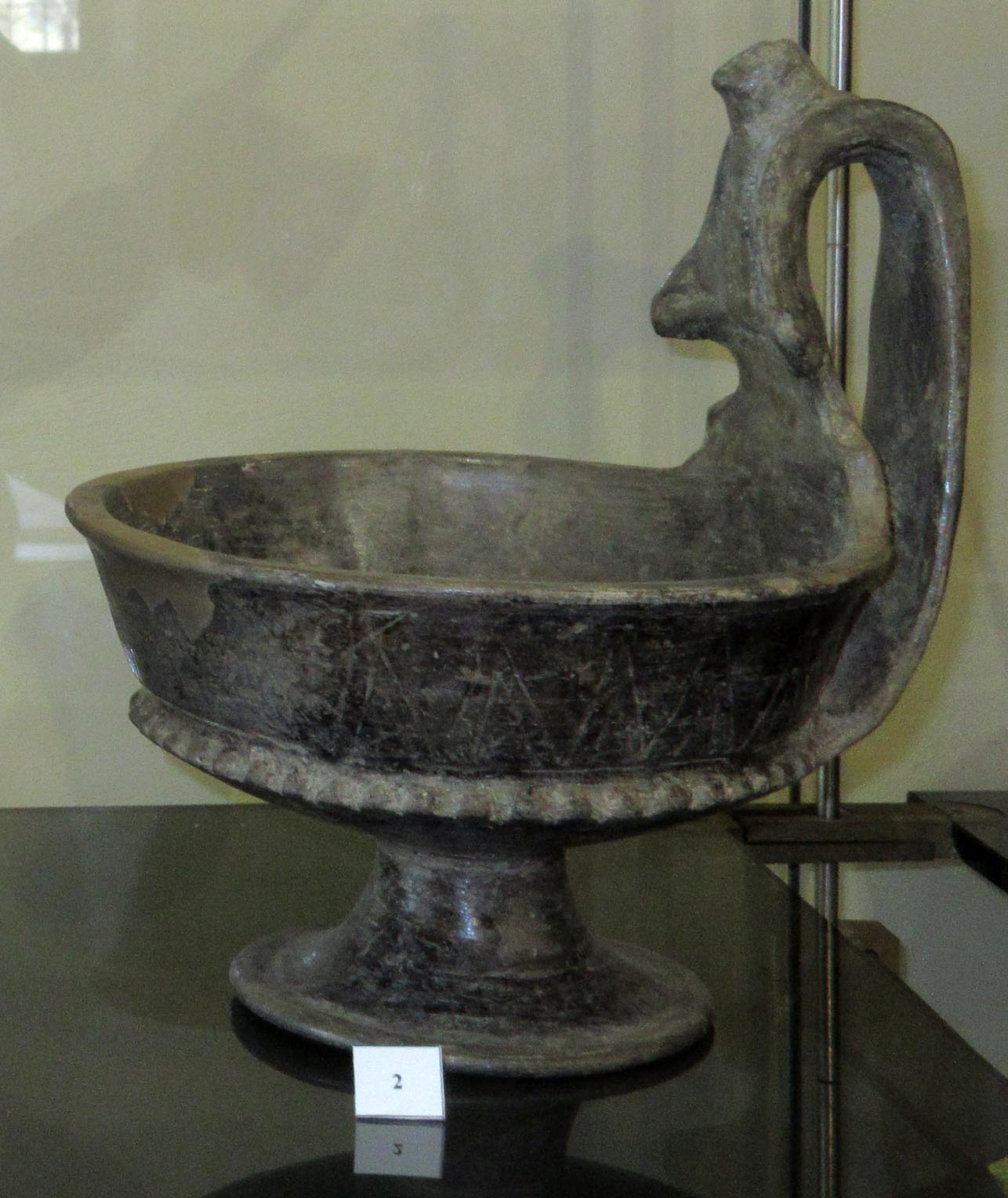 kyathos - produzione etrusco-meridionale (primo quarto VI a.C)