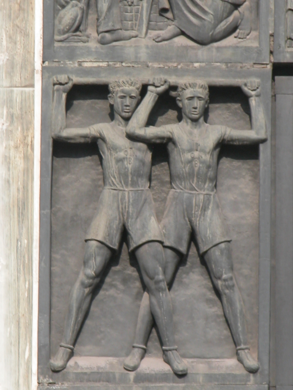 atleti (rilievo) di De Veroli Carlo, Fonderia / Marmeria Chiurazzi (sec. XX)