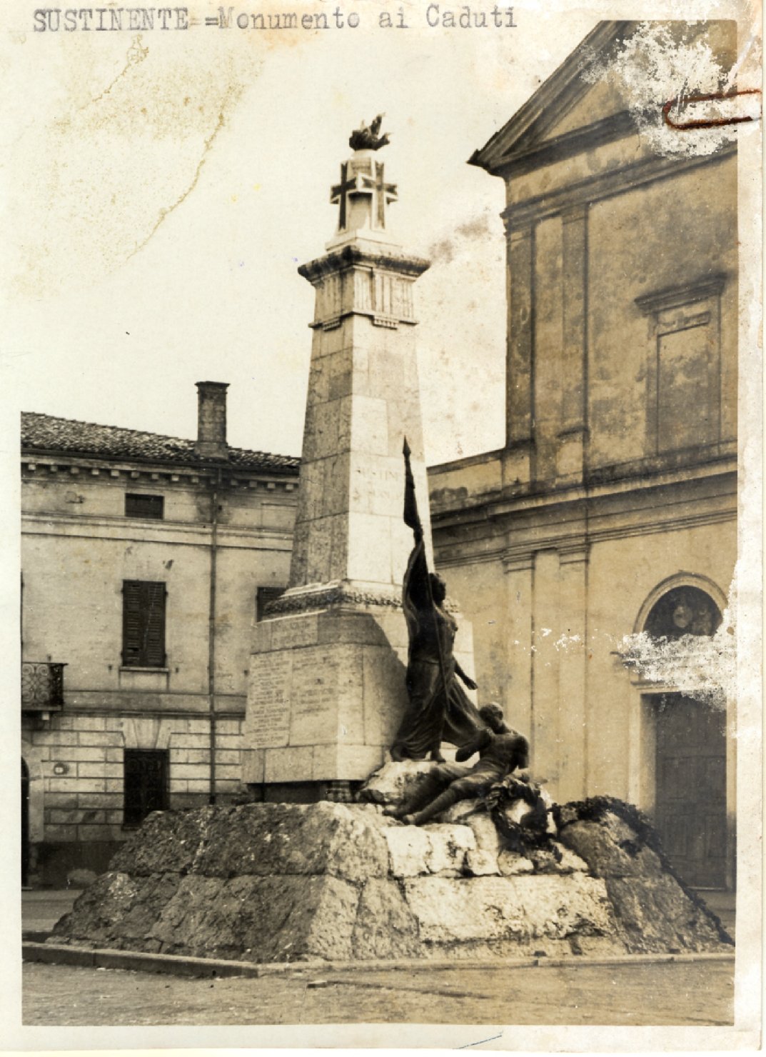 monumento (positivo) di Manzoli (secondo quarto XX)