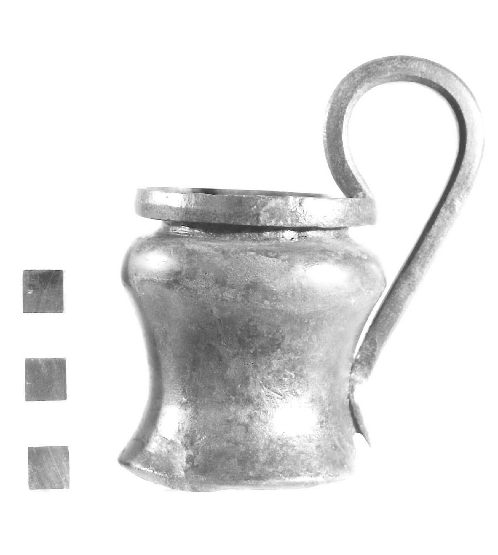 kyathos a rocchetto - produzione etrusca (sec. IV a.C)