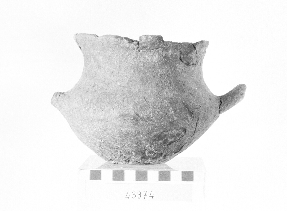 urna - Piceno I-II (secc. IX-VIII a.C)