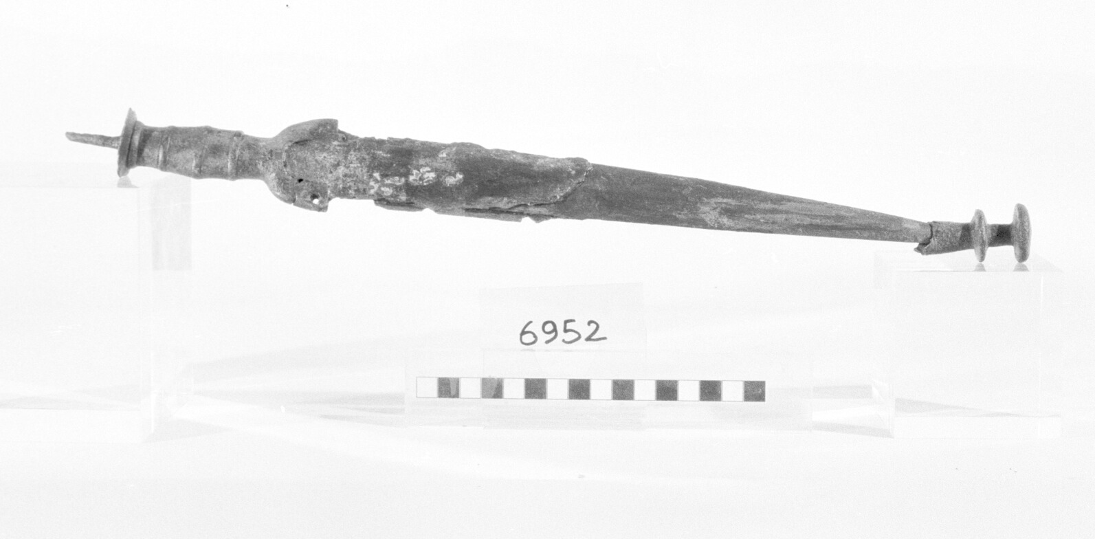 fodero di spada - Fase Piceno II (sec. VII a.C)