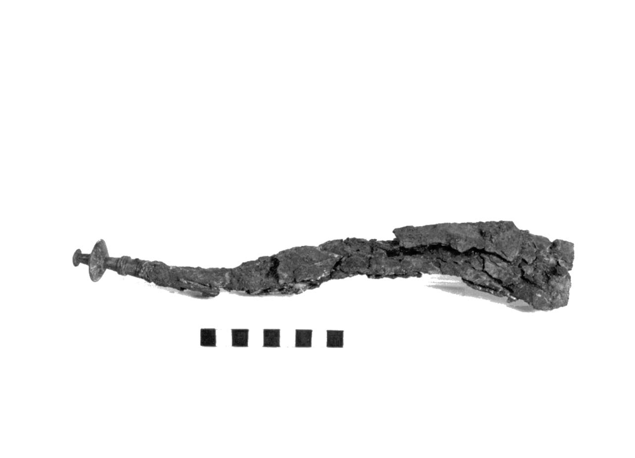 coltello - civiltà villanoviana-fase II (seconda metà sec. VIII a.C)