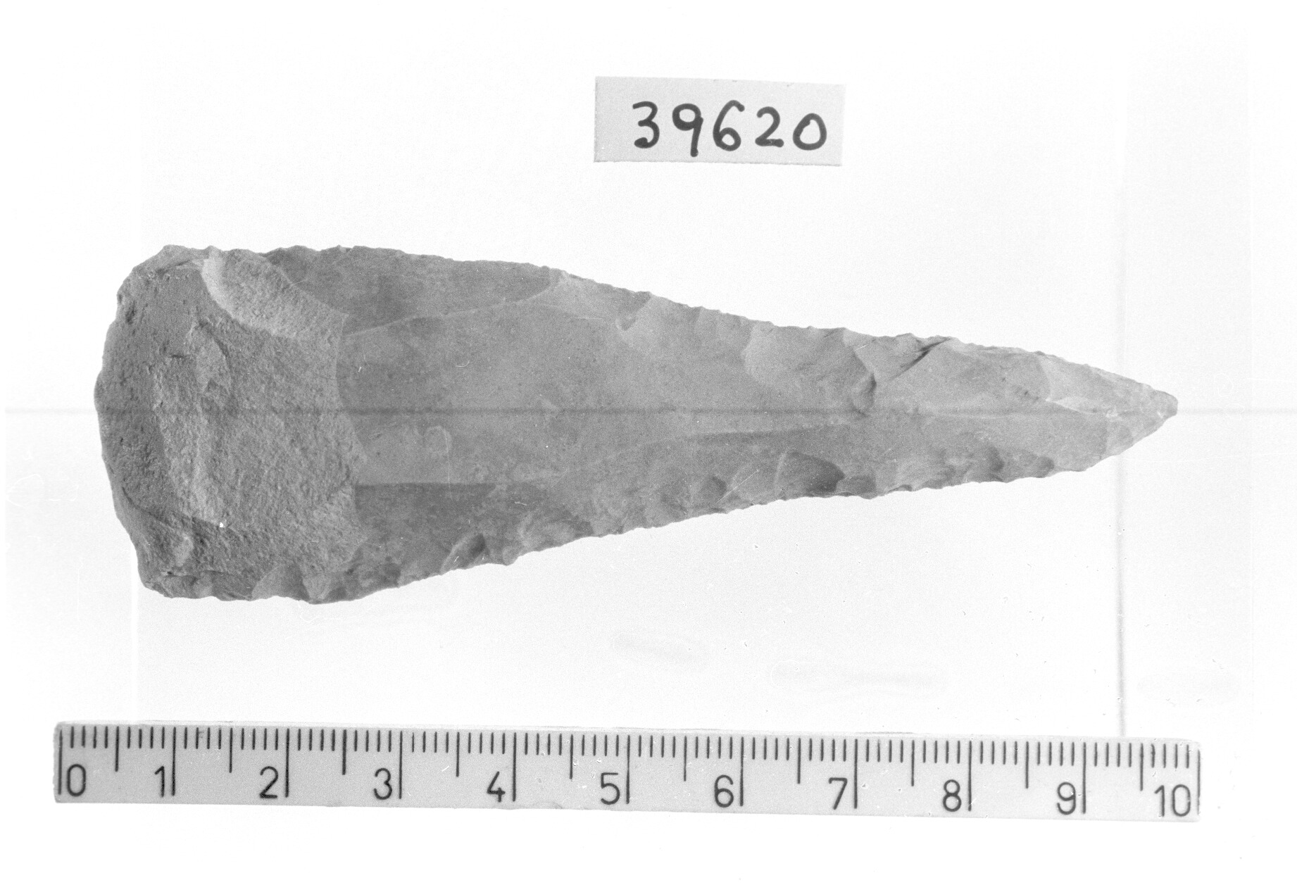 punta foliata a faccia piana - Epigravettiano (Paleolitico superiore)