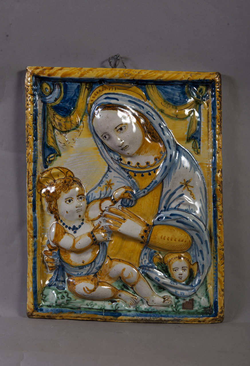Madonna col Bambino (rilievo, opera isolata) - ambito Italia centro-meridionale (fine/ metà secc. XVII/ XVIII)