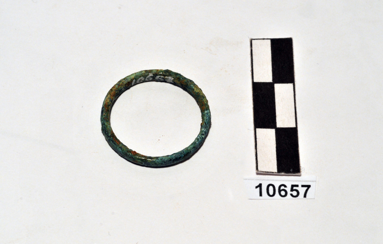 anello (IV a.C)