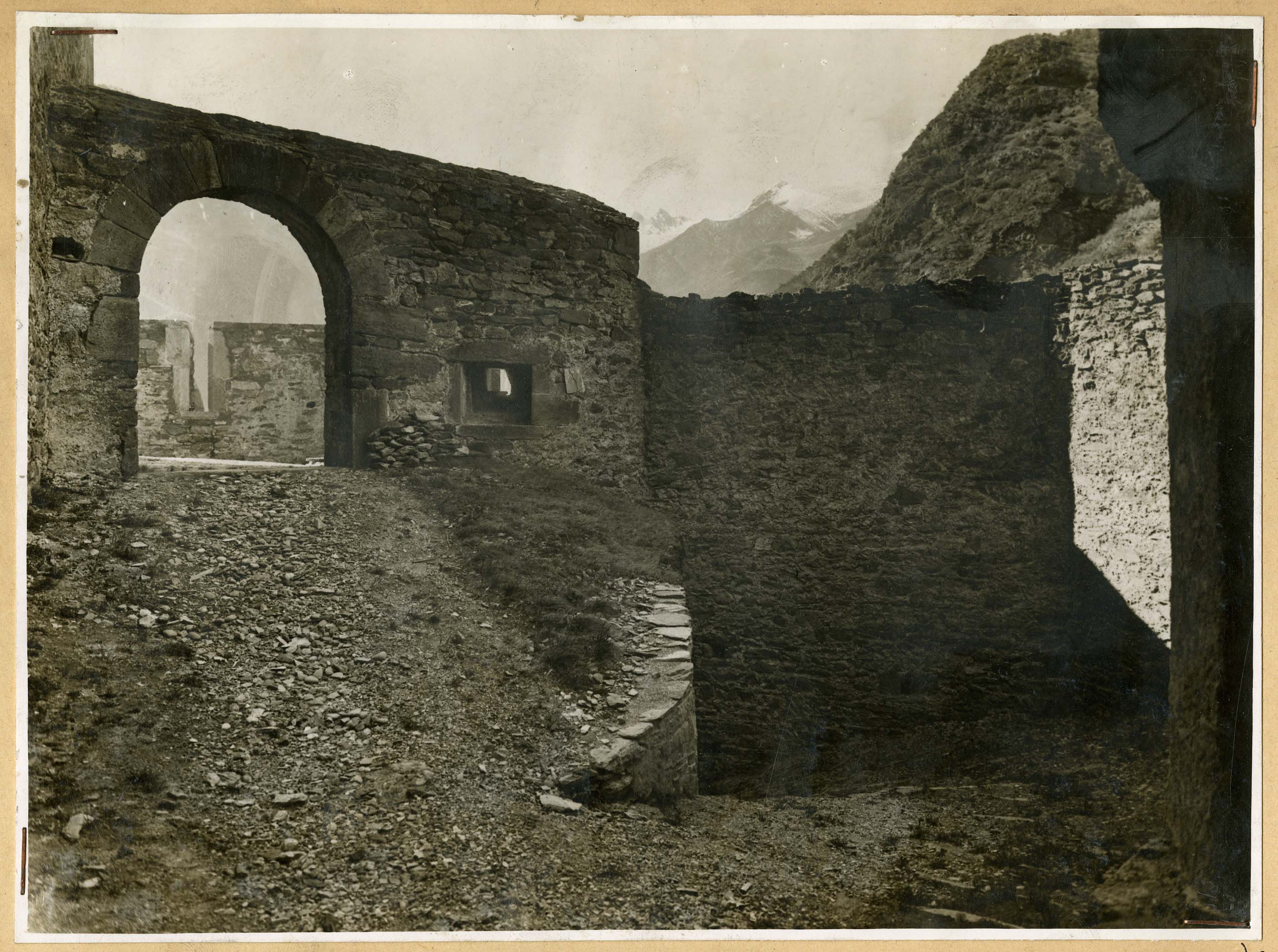 Valle d'Aosta - Architettura militare - Castelli (positivo) di Pedrini, Augusto (secondo quarto XX)