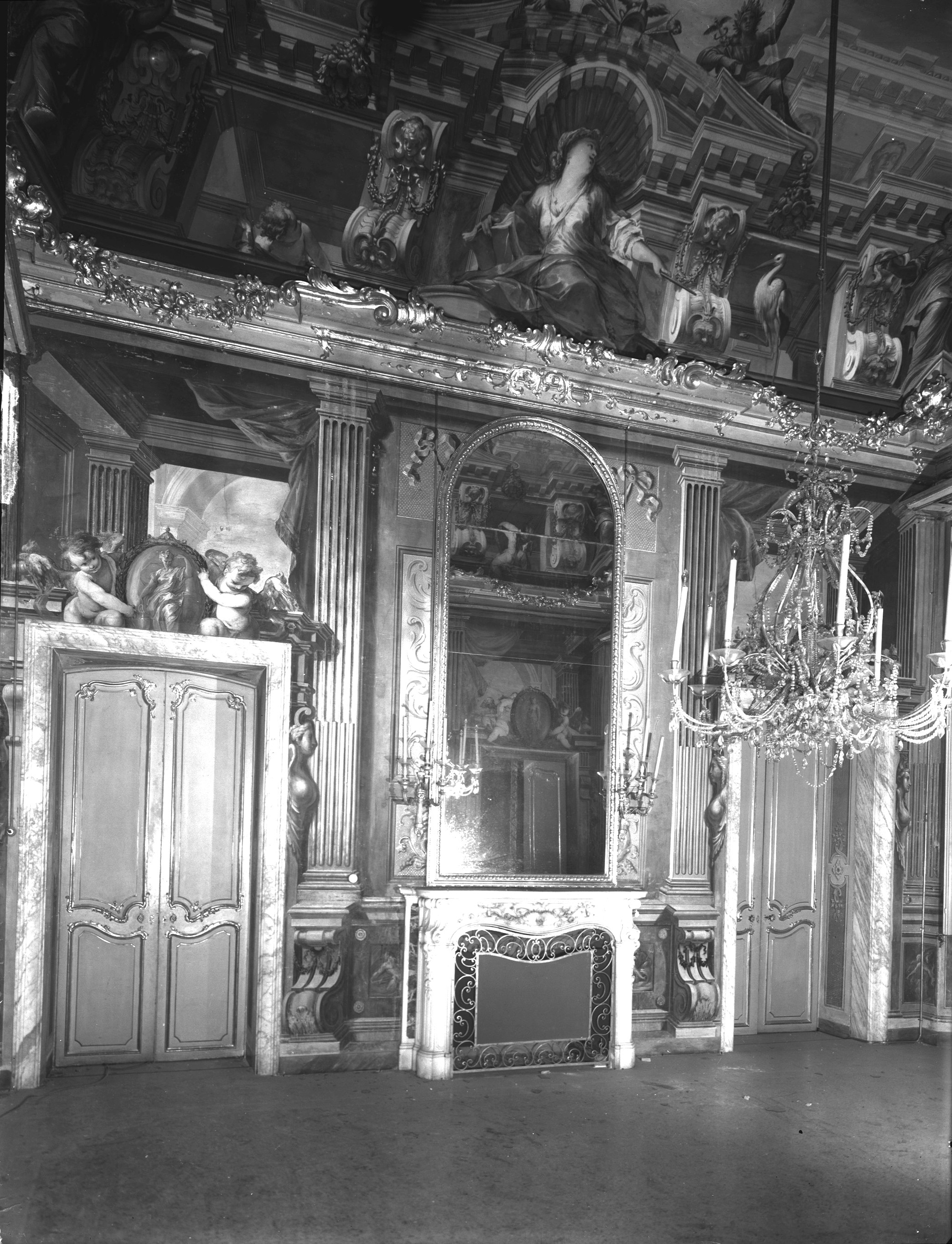 Castello, Valerio e Mariani, Giuseppe Maria. Affreschi della Sala della Fama (particolare) - Genova - Museo di Palazzo Reale (negativo) di Foto Cresta (metà XX)