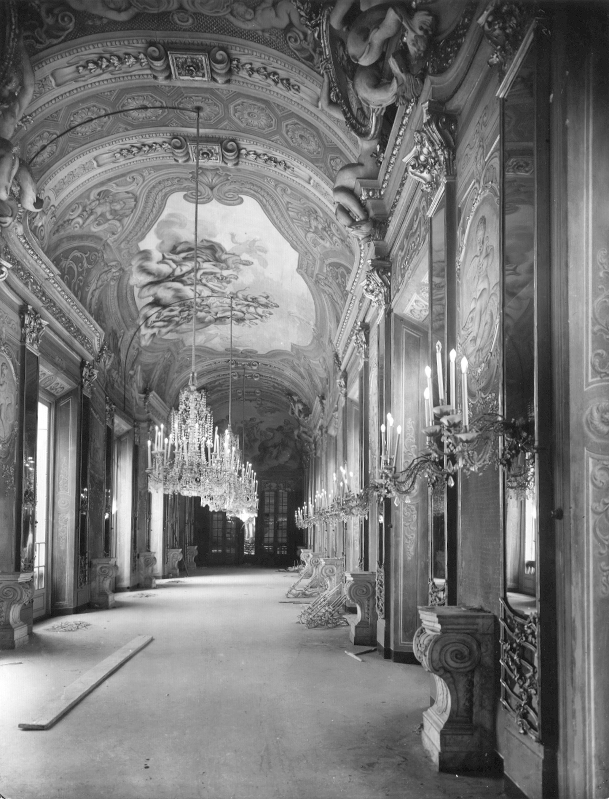 Decori della Galleria degli Specchi (particolare) - Genova - Museo di Palazzo Reale (negativo) di Foto Cresta (metà XX)