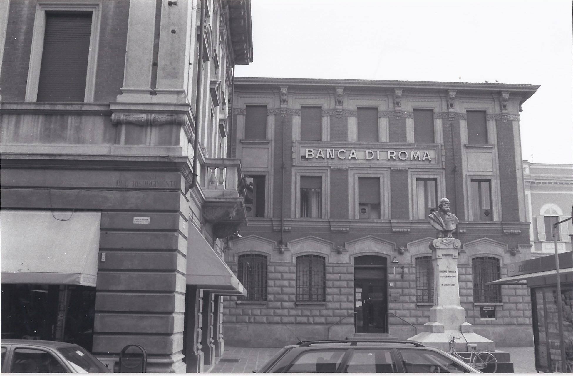Banca di Roma (palazzo, pubblico) - Castel San Giovanni (PC) 