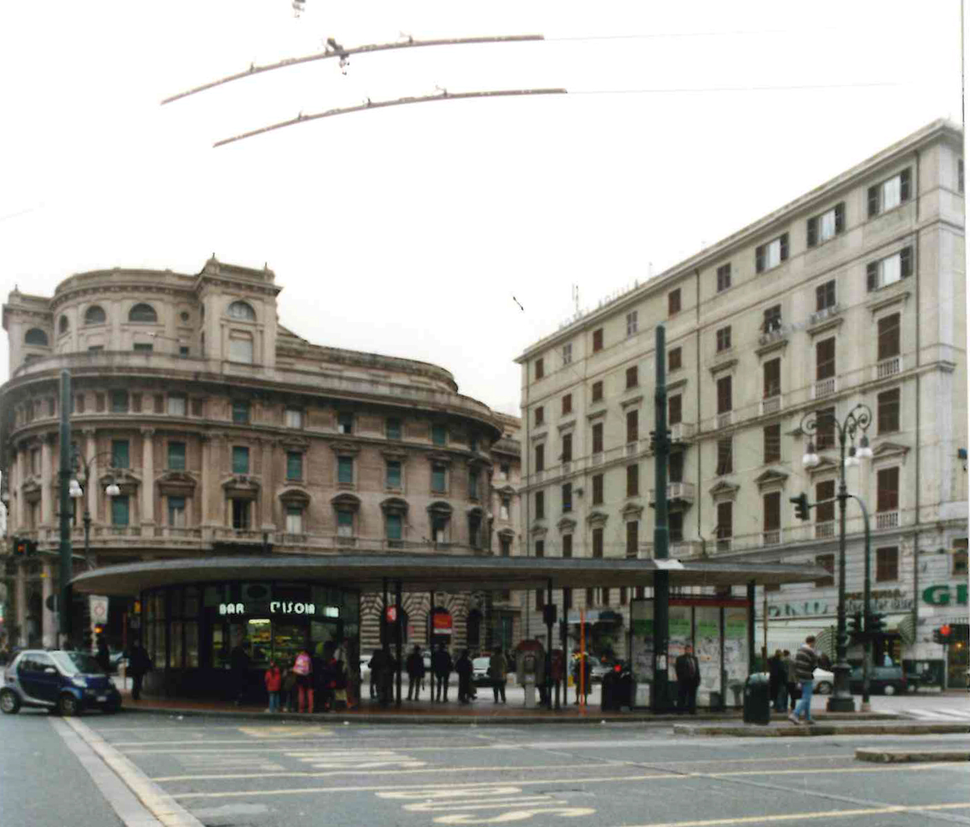 pensilina, stazione autobus - Genova (GE)  (xx)