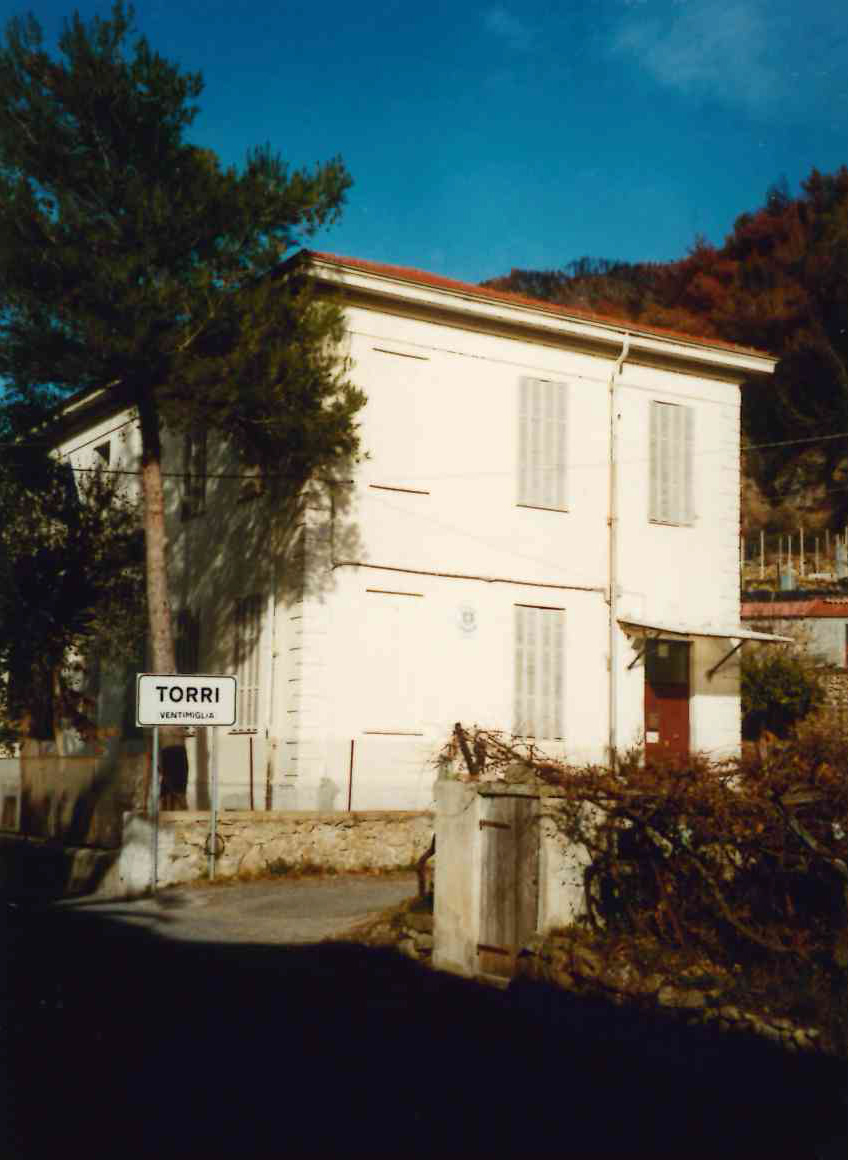 Scuola elementare (EDIFICIO, scolastico) - Ventimiglia (IM)  (XX, prima metà)