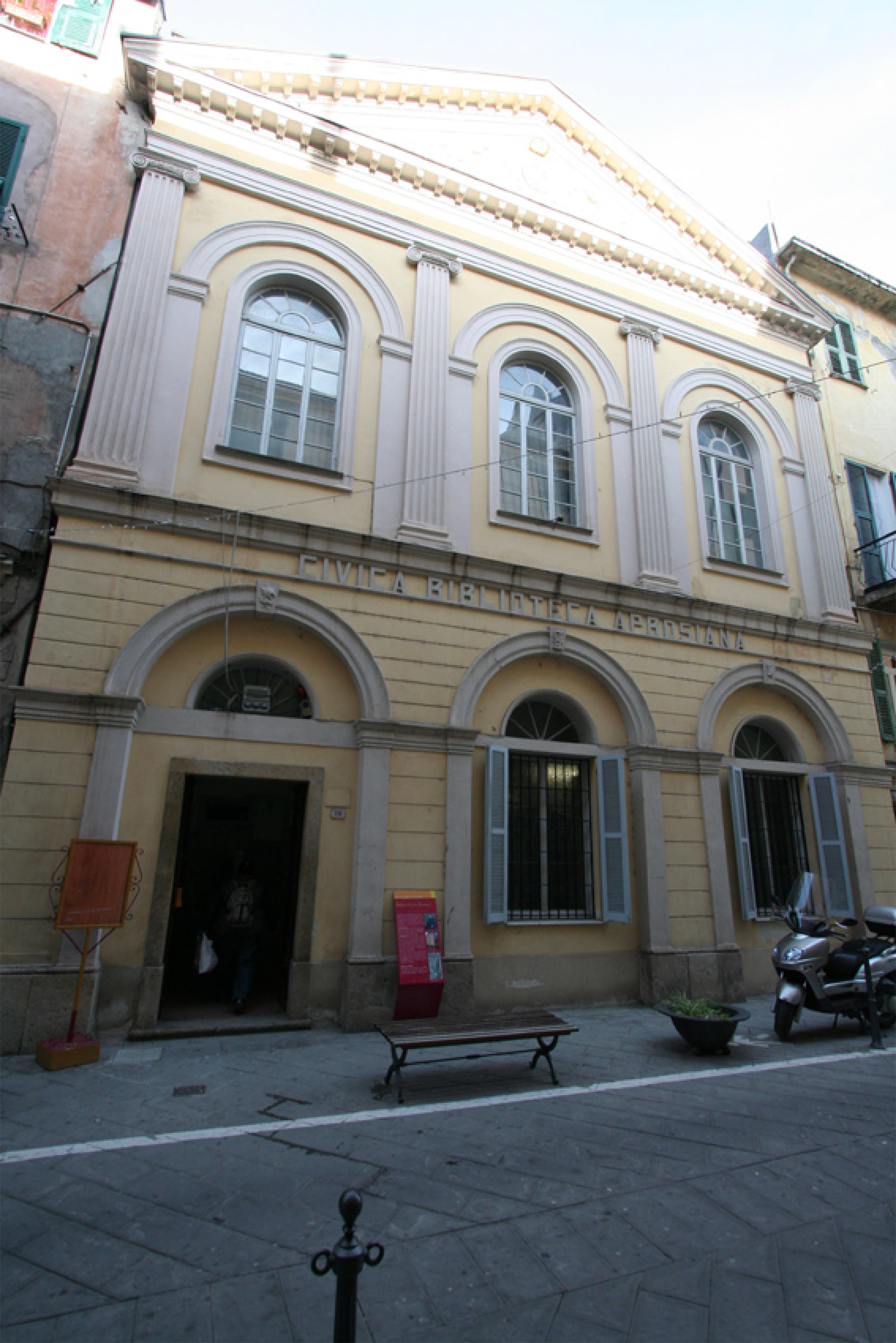 Biblioteca Aprosiana (palazzo, pubblico) - Ventimiglia (IM)  (XIX)