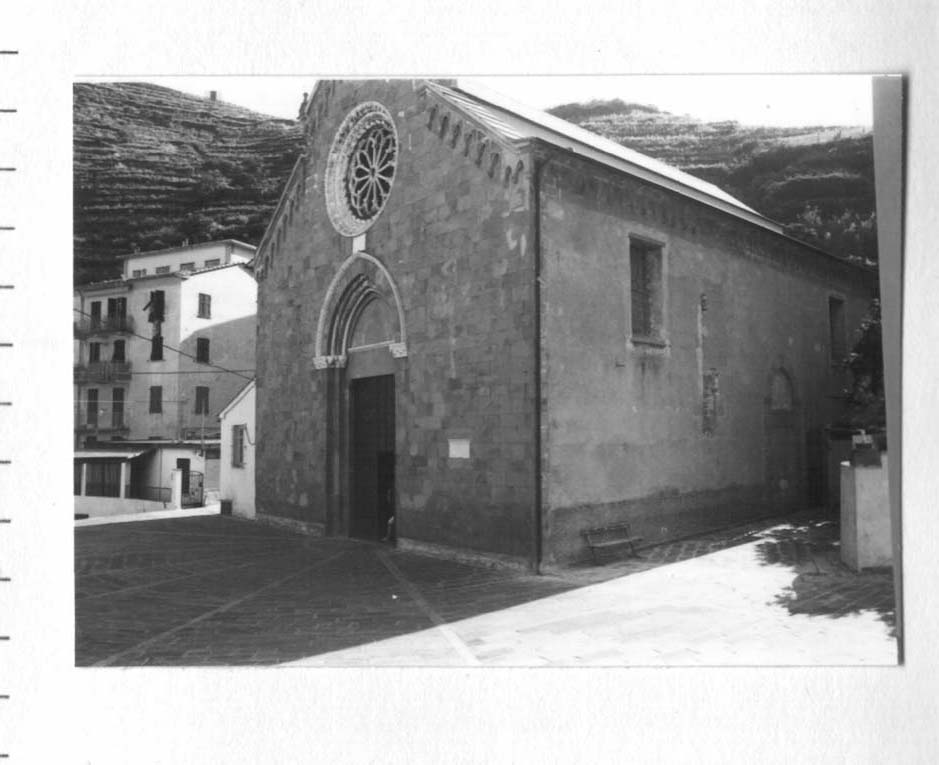 Chiesa di S. Lorenzo o della Natività di Maria (chiesa, parrocchiale) - Riomaggiore (SP)  (XIV)