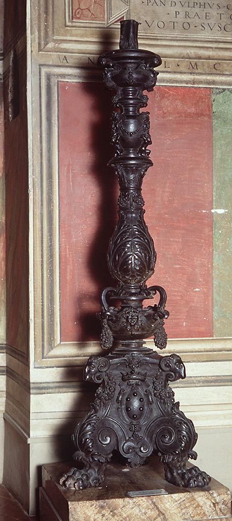 motivo decorativo vegetale con stemma gentilizio della famiglia Medici (candelabro) di Cioli Valerio (attribuito) (sec. XVI)