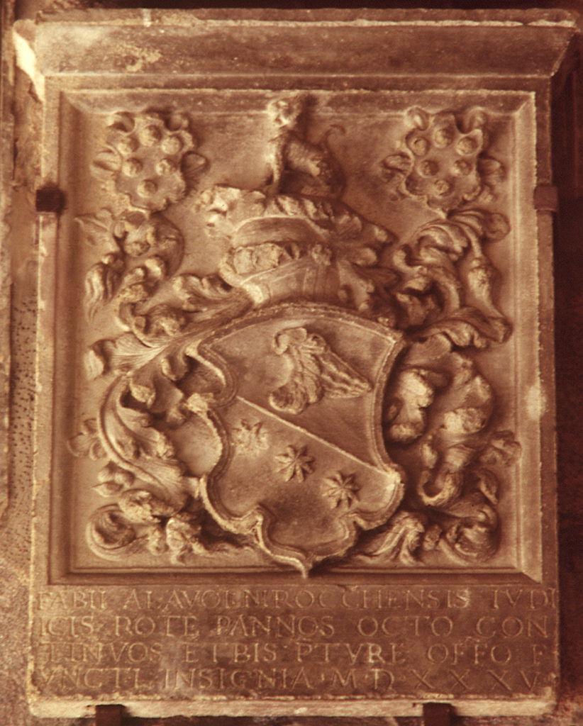 stemma del pretore e giudice di Rota Fabio Alavolini di Rocca (rilievo) - bottega toscana (sec. XVI)