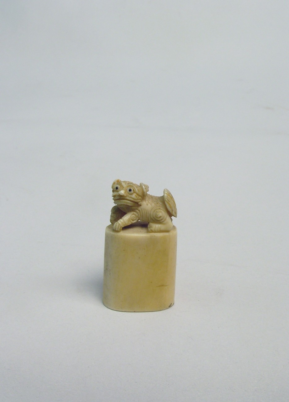 cane di Fo (netsuke) - manifattura giapponese (sec. XIX)