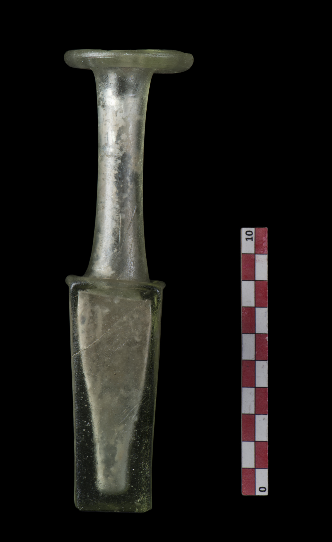 bottiglia/ mercuriale, corpo a sezione quadrata, Isings 84 di Firm Hilar et Ylae (officina) - ambito romano, medio imperiale (metà/ fine I-III)