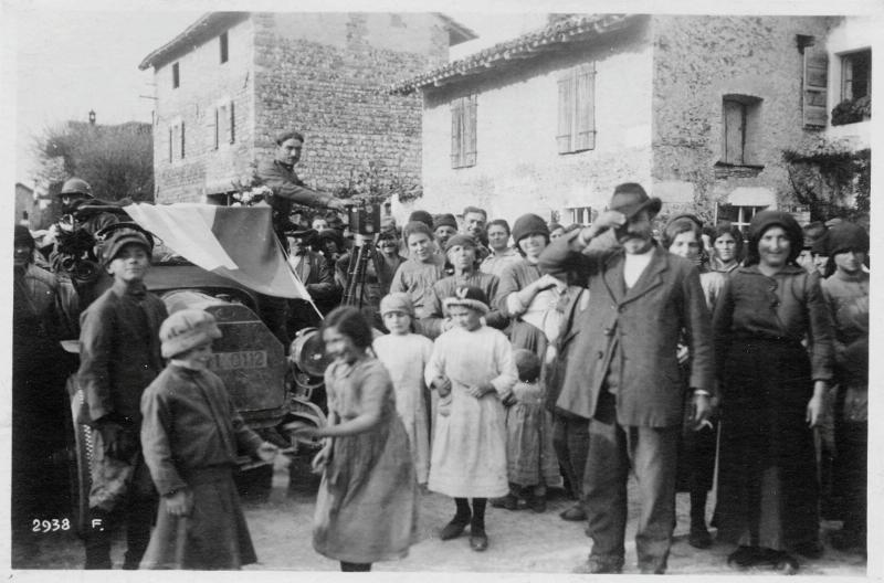 Battaglia di Vittorio Veneto - Pattuglie italiane - Soldati - Civili - Festeggiamenti - 1918 (positivo) di Marzocchi, Luigi (primo quarto XX)