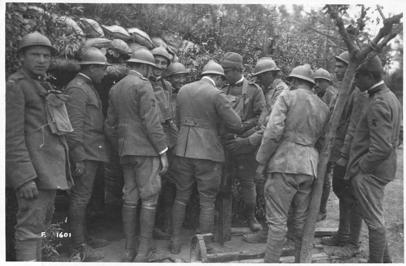 Veneto - Caposile - bombarde - artiglieria - proietti - 1918 (positivo) di Marzocchi, Luigi (primo quarto XX)
