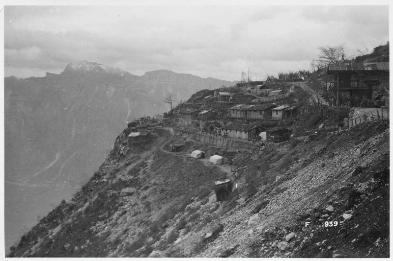 Loppio - baracche - rifugi - ripari - 1918 (positivo) di Marzocchi, Luigi (primo quarto XX)