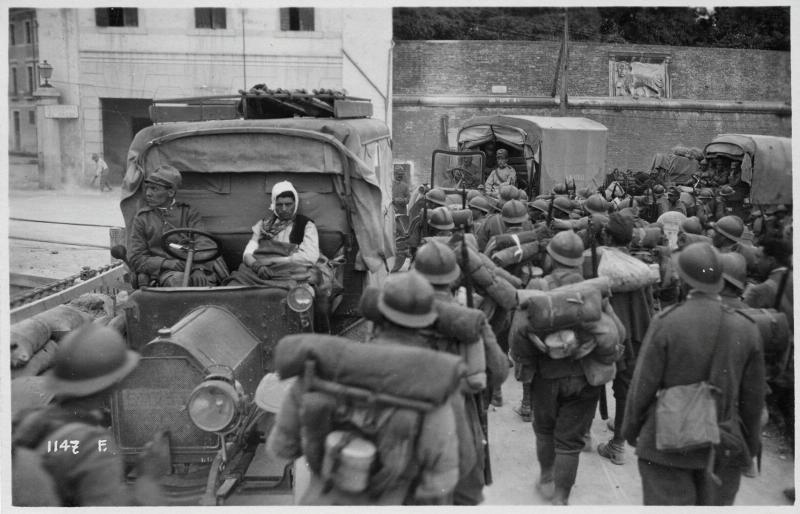 Treviso - feriti - soldati italiani - spostamenti - 1918 (positivo) di Marzocchi, Luigi (primo quarto XX)