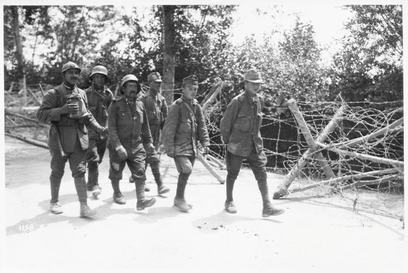 Olmi - prigionieri - austriaci - 1918 (positivo) di Marzocchi, Luigi (primo quarto XX)