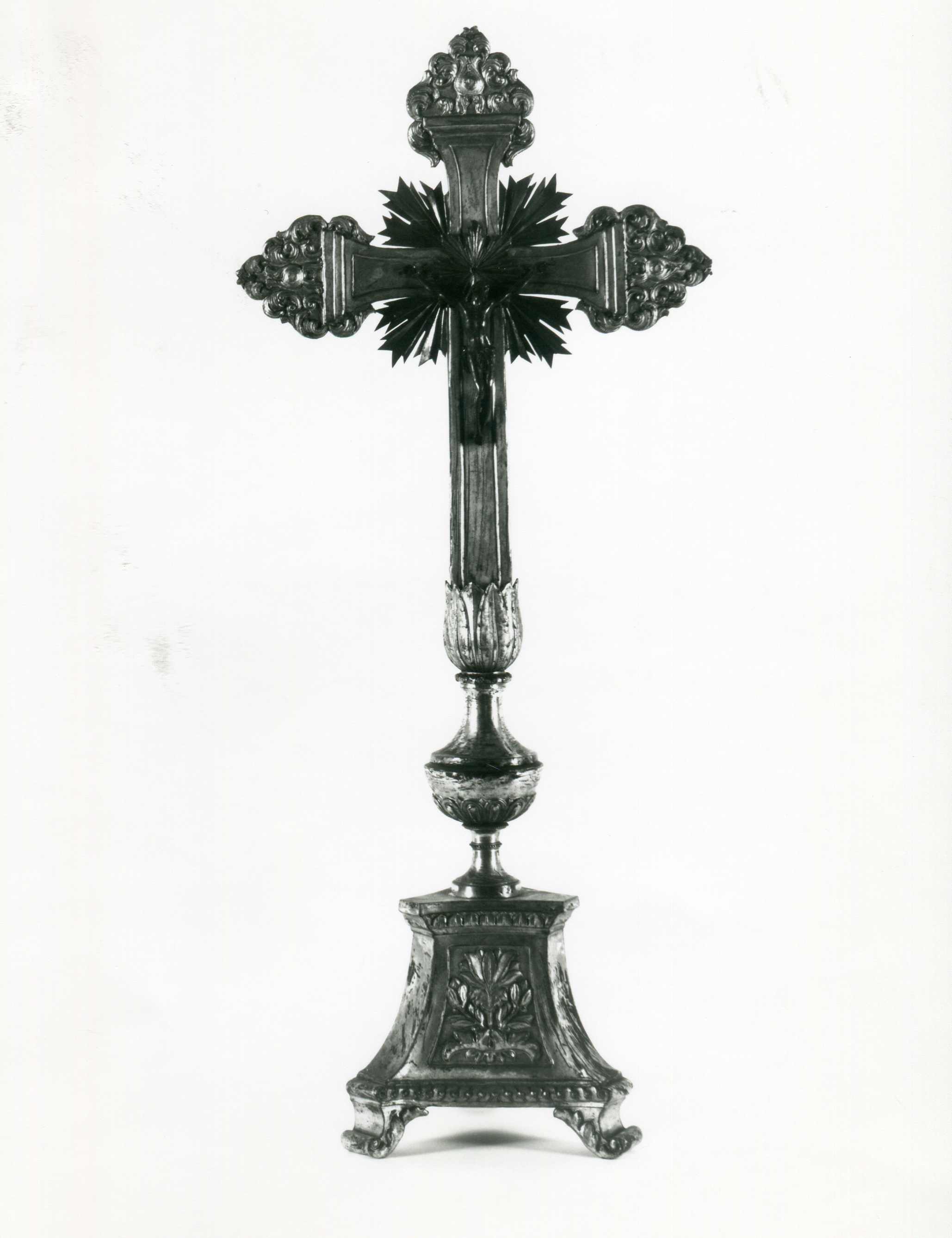 croce d'altare, coppia - manifattura italiana (prima metà sec. XIX)