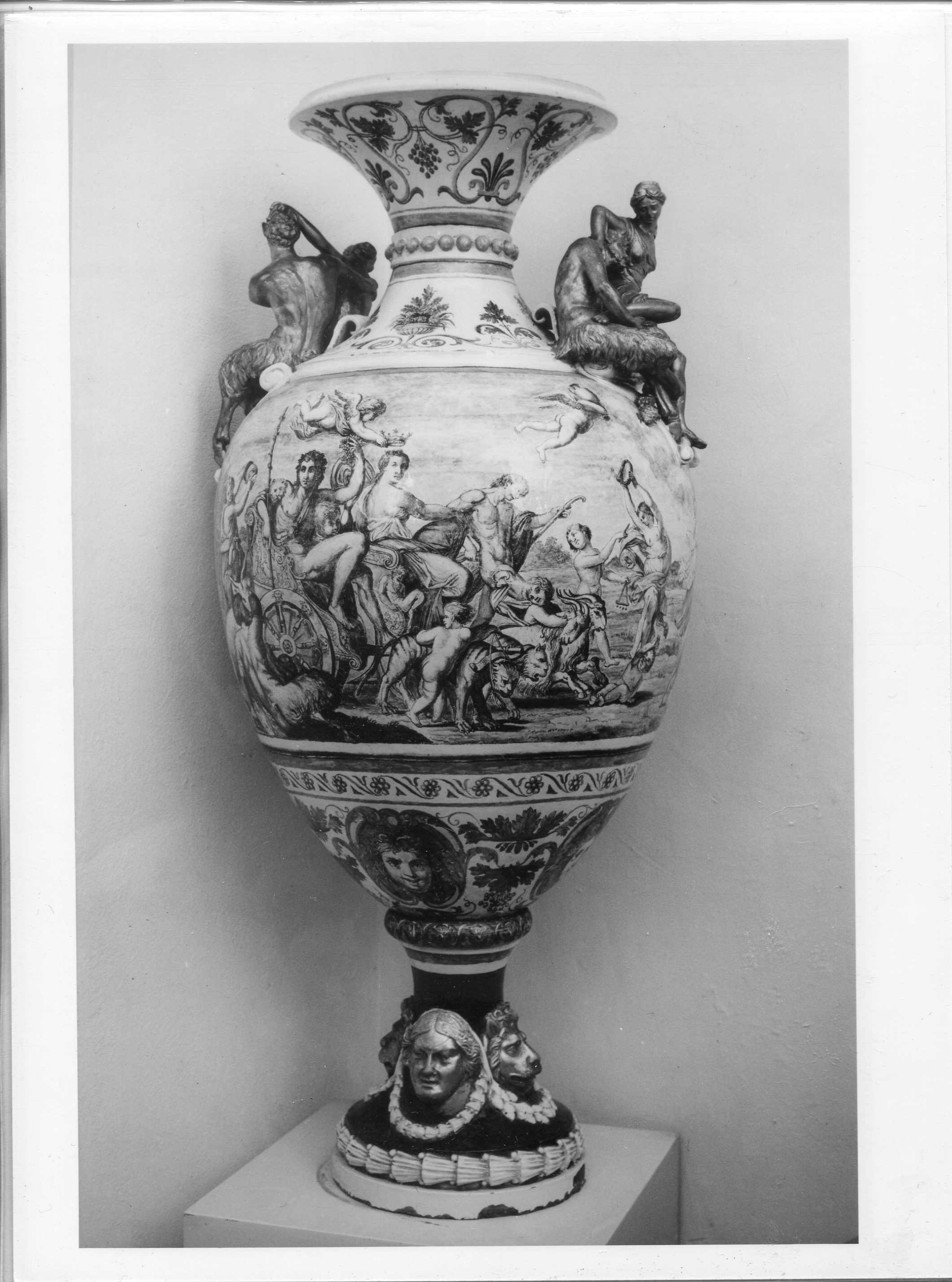 vaso, opera isolata di Lega Savino (attribuito) - manifattura lombarda (primo quarto sec. XIX)